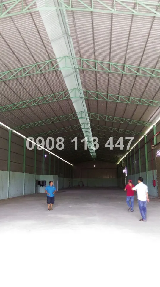 ban gap kho xuong cuc dep 1000m 2 nam tren duong dai lo dong tay noi dai