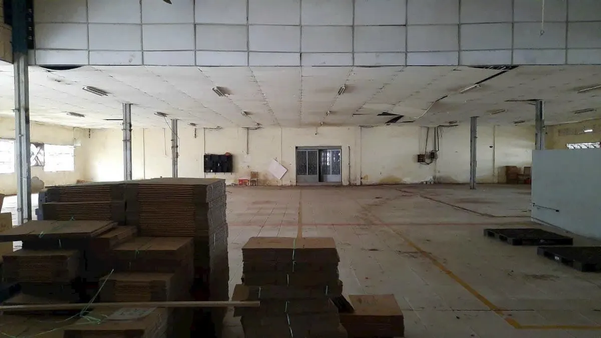 cho thue nha xuong 5000m2 xd su dung 3000m2 ql1a quan 12