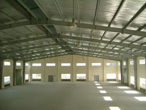 nha xuong 2000m2 cho thue
