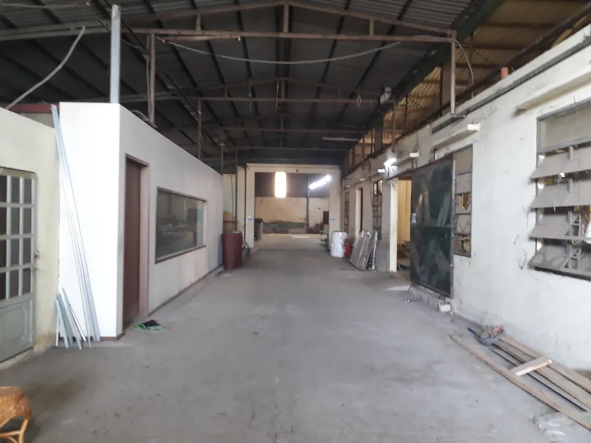 cho thue gap nha xuong 2 500m2 mat tien phan van hon hoc mon