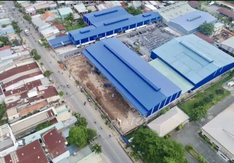 kho xuong trong va ngoai kcn quan 12 tphcm lan can