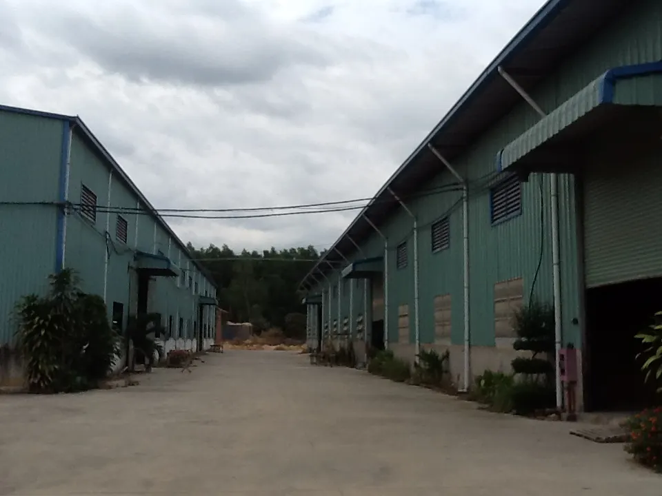 cho thue xuong o tan thanh brvt gan kcn phu my 3 cang cai mep