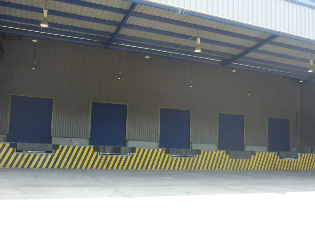cho thue xuong dt 7800m2 dien 1000kva gia 10 000