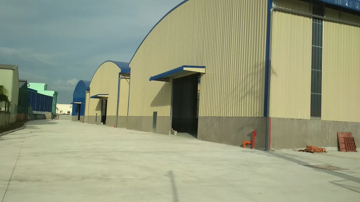 cho thue nha xuong moi xay 6 000m2 trong cum kho xuong 1 3ha long an gia re khu vuc