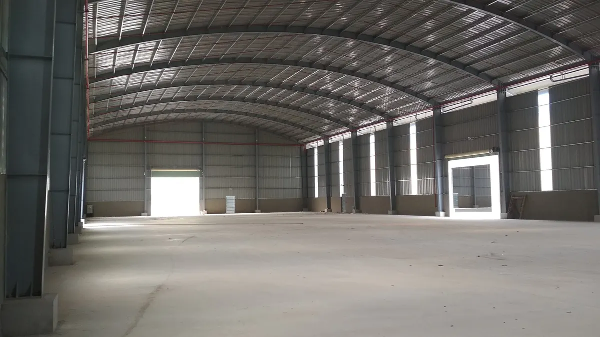 cho thue nha xuong moi xay 6 000m2 trong cum kho xuong 1 3ha long an gia re khu vuc