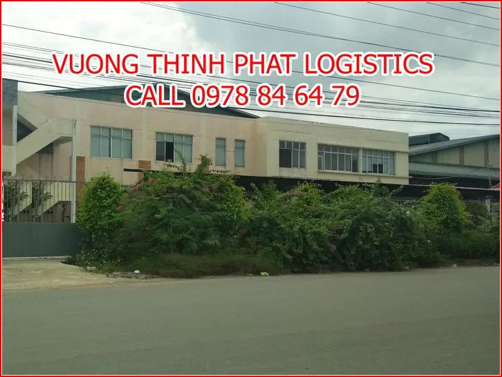 kho xuong 2 500m2 moi xay pham thi giay gia tot nhat hoc mon