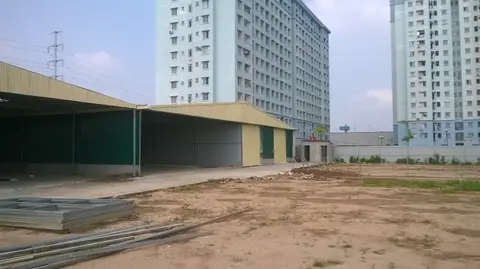 cho thue 350m2 kho nha xuong tai khu vuc cau dien chinh chu