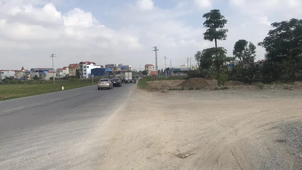 ban khoxuong 1 6ha mat duong ql 5